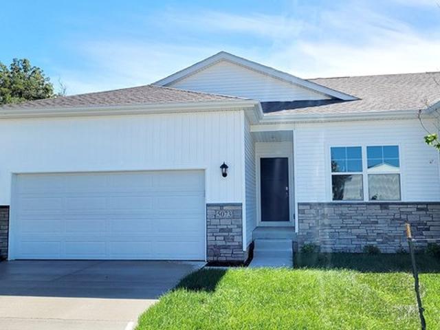 Townhouse for sale in Waukee, Iowa
