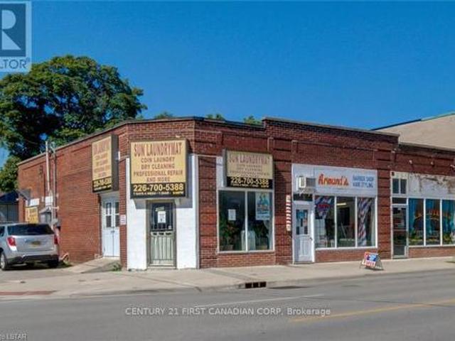 Commercial for sale in London