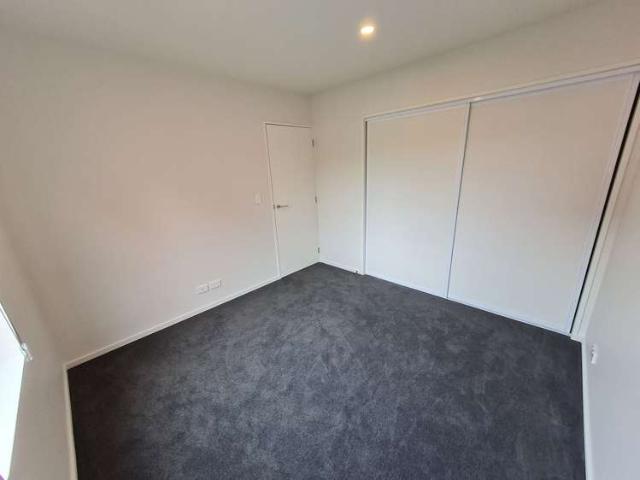 Townhouse for rent in Saint Albans, Canterbury