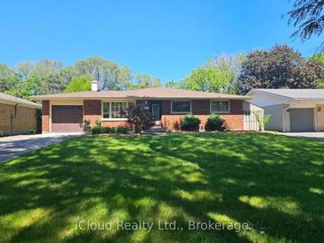 House for sale in Burlington, Ontario