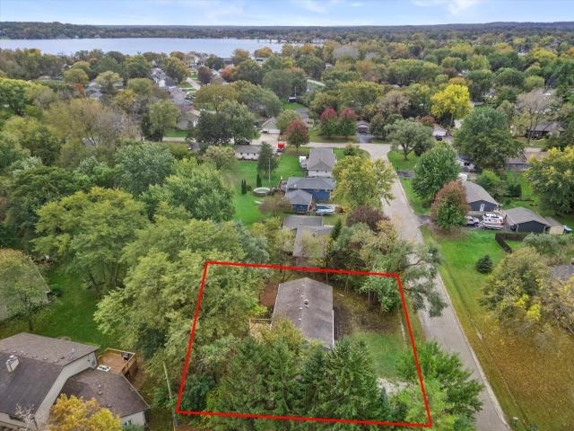 House for sale in Silver Lake, Salem Lakes