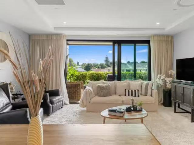 House for sale in Omokoroa, Bay Of Plenty