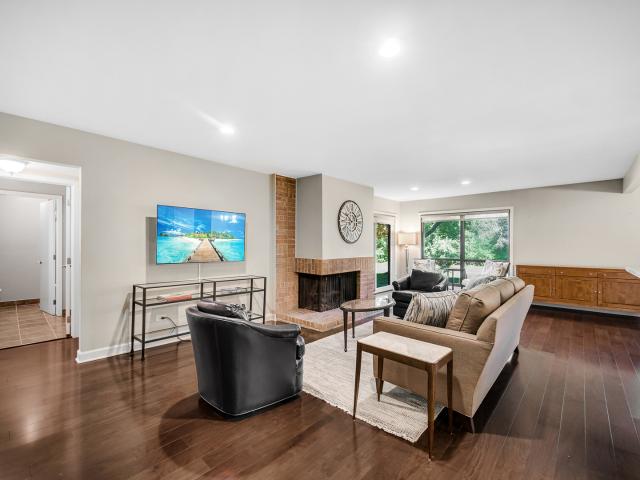 Condo for sale in Northbrook, Illinois