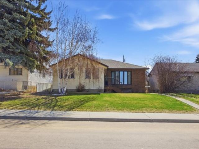 House for sale in Wedgewood, Alberta