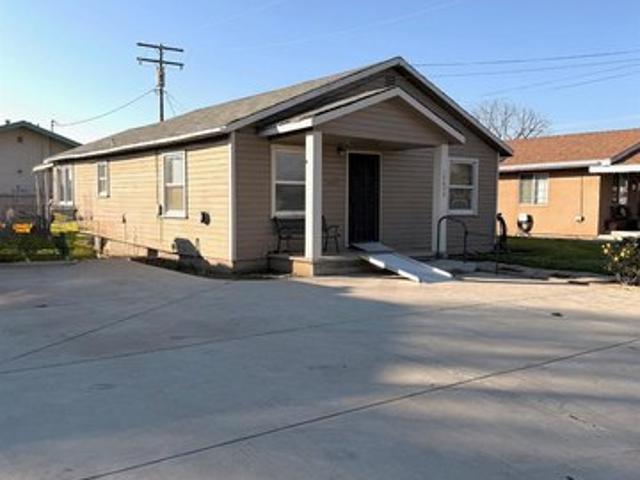 House for sale in Armona, California