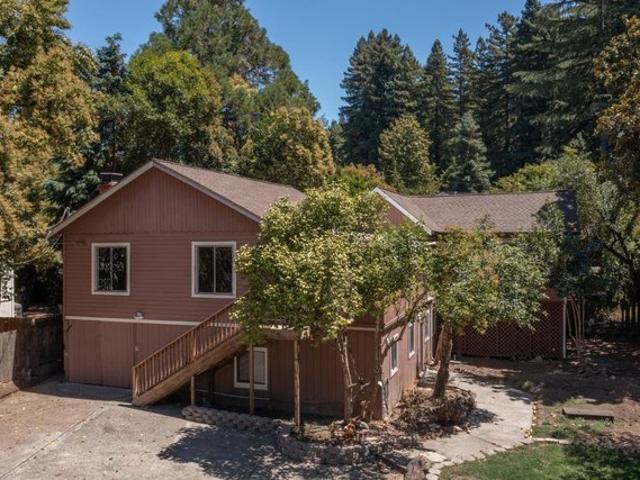 House for sale in Forestville, California