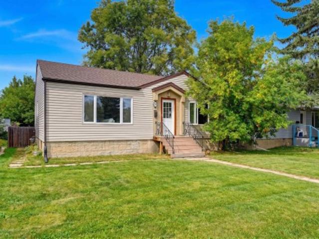 House for sale in Wedgewood, Alberta