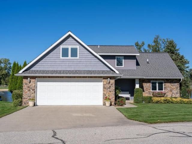 House for sale in Lake Isabella, Isabella County