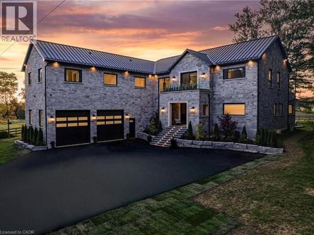 House for sale in Ancaster, Ontario