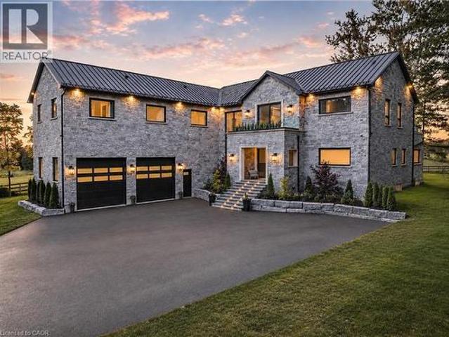 House for sale in Ancaster, Ontario