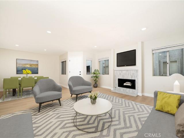 Townhouse for sale in Harbor City, Canoga Park