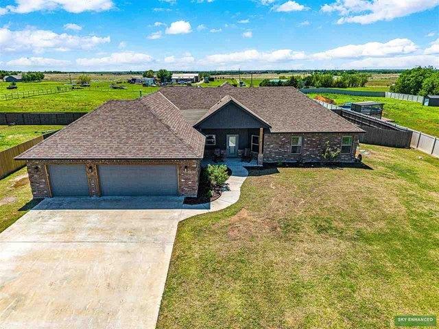 House for sale in Elgin, Oklahoma