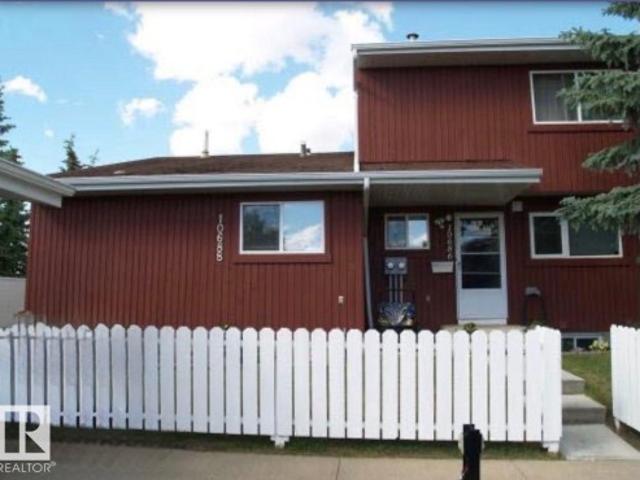 Townhouse for sale in Wedgewood, Alberta