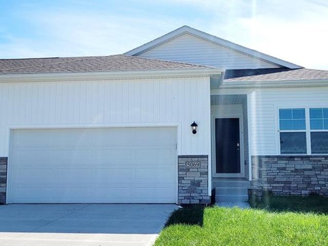 Townhouse for sale in Waukee, Iowa