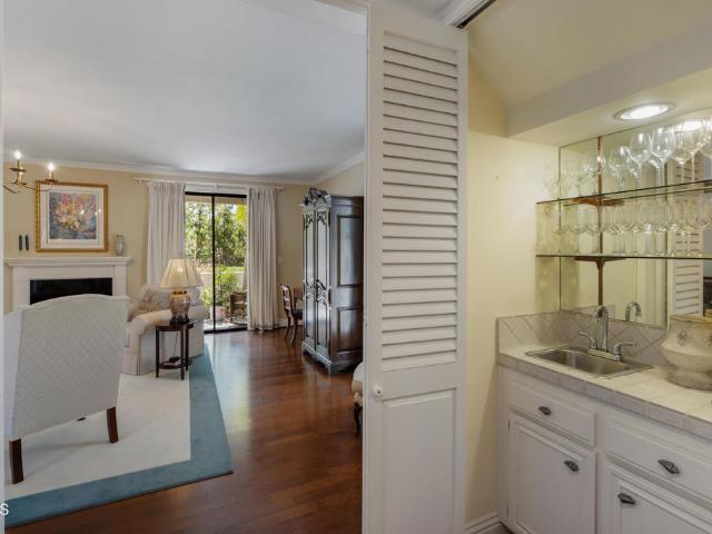 Condo for sale in Pasadena Council District 6, Pasadena