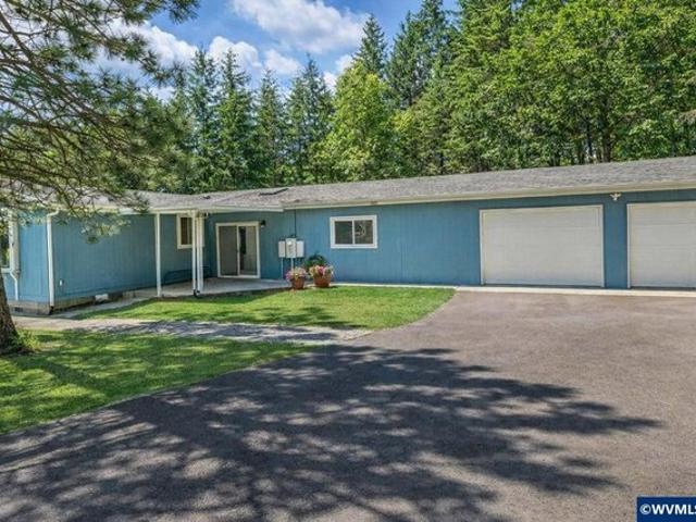 House for sale in Oregonia