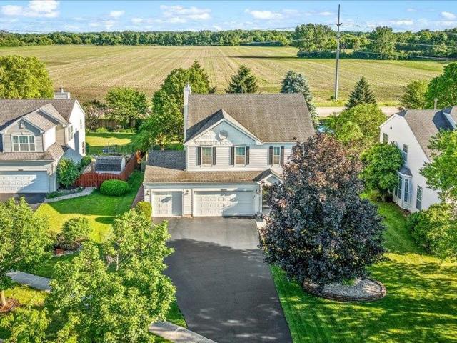 House for sale in Mchenry, Illinois