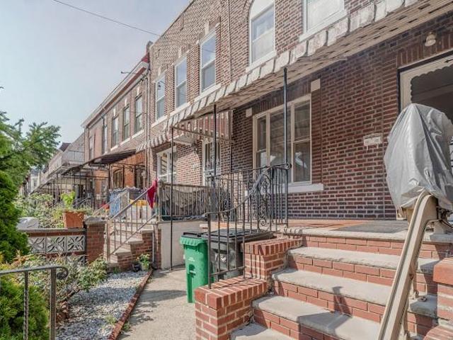 House for sale in Arverne, New York