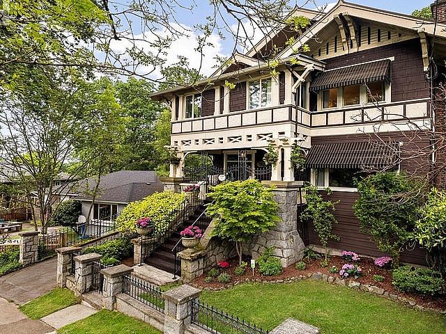 House for sale in Victoria, British Columbia
