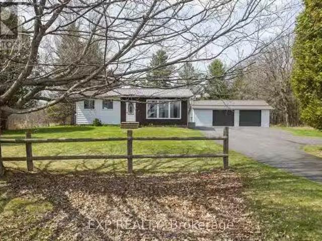 House for sale in Ontario