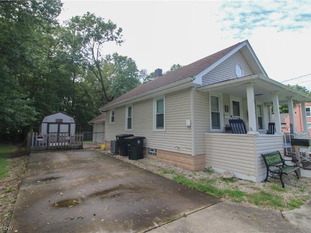 House for sale in Warren, Trumbull County