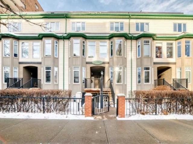 Townhouse for sale in Connaught, Calgary