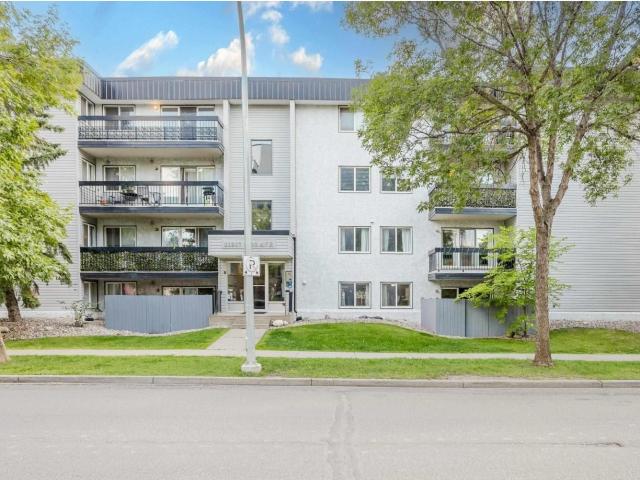 Apartment for sale in Wedgewood, Alberta