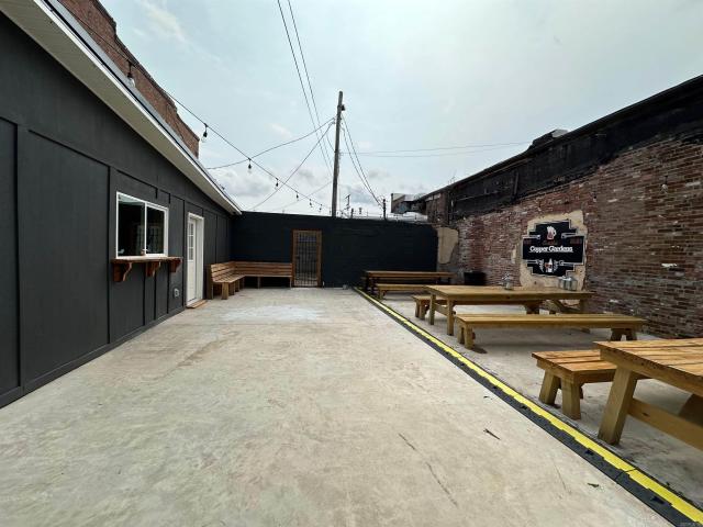 Commercial for sale in Ark