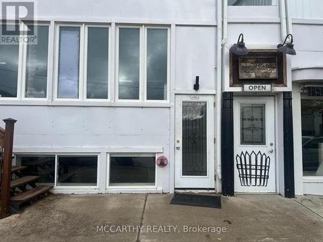 Commercial for rent in Dufferin, Ontario