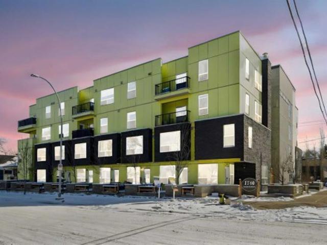 Townhouse for sale in Northwest, Alberta