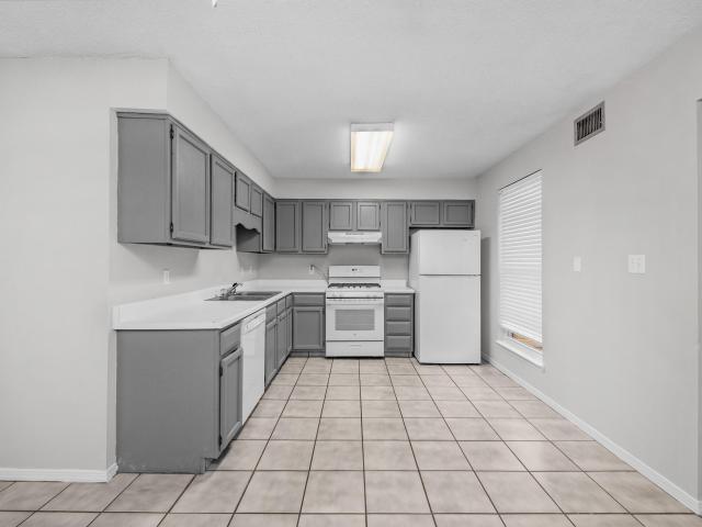 Townhouse for sale in Shalimar, Florida