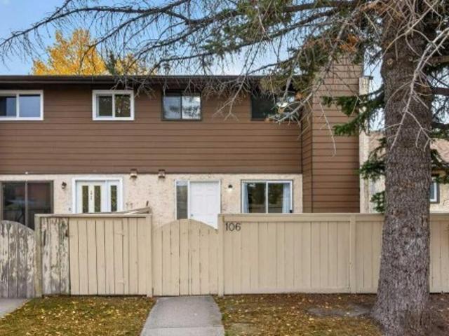 Townhouse for sale in Penbrooke Meadows, Calgary