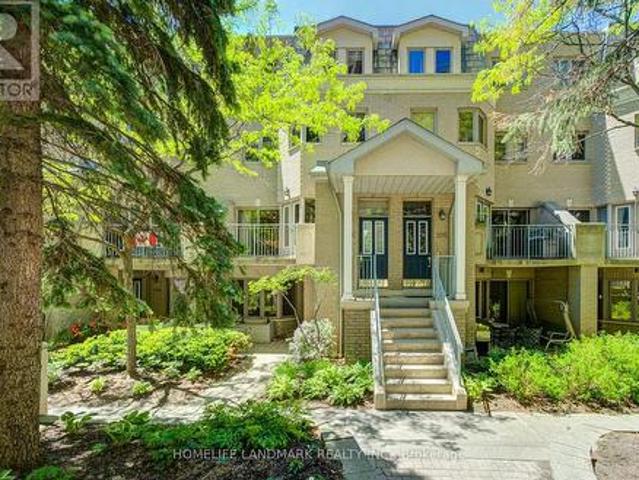 Townhouse for sale in Woburn, Ontario