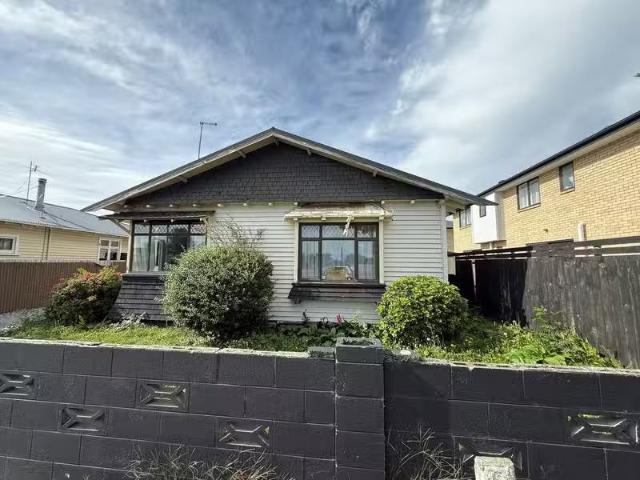 House for sale in Heathcote, Canterbury