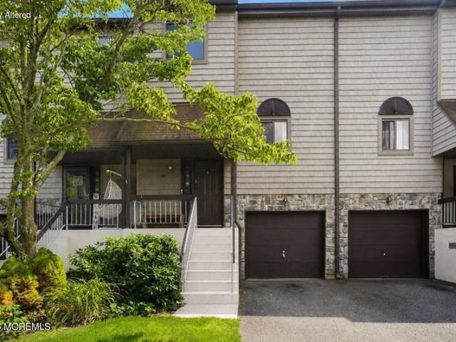 Townhouse for sale in Monmouth, New Jersey