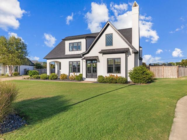 House for sale in Muscle Shoals, Colbert County