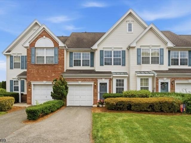 Townhouse for sale in Nutley, New Jersey