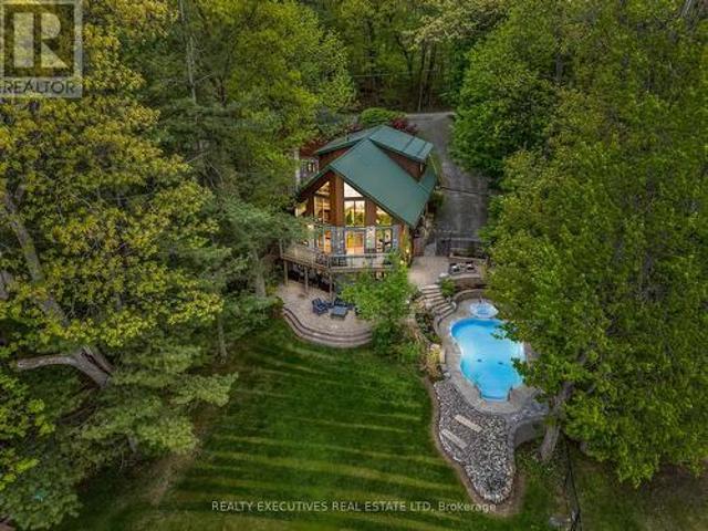 House for sale in Ontario