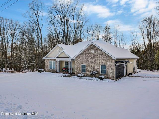 House for sale in Canadensis, Pennsylvania