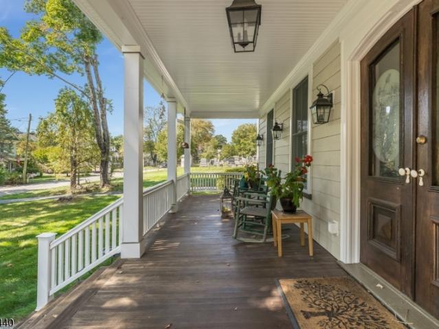 House for sale in Lebanon, New Jersey