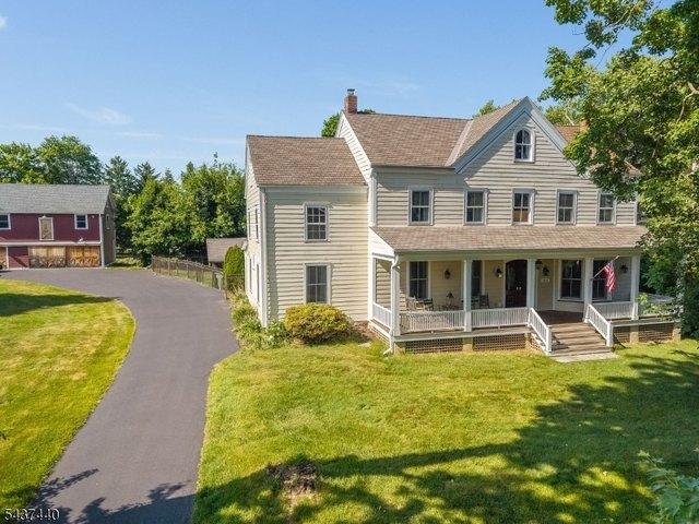 House for sale in Lebanon, New Jersey