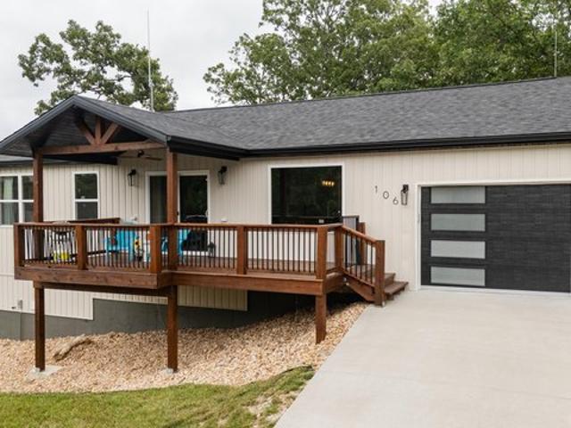 House for sale in Stone, Missouri