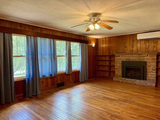 House for sale in Madrid, New York