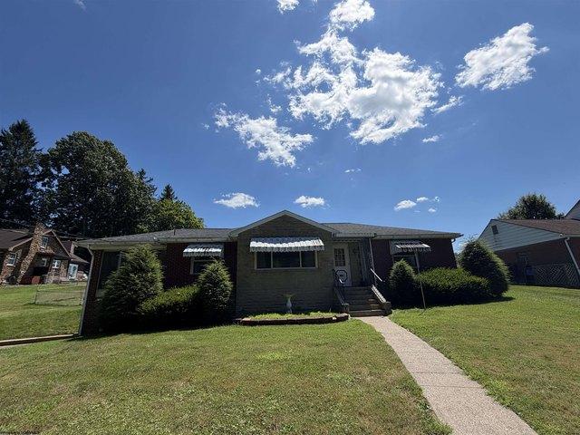 House for sale in Fairmont, West Virginia