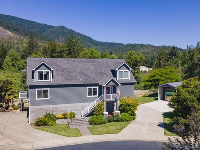 House for sale in Oregonia