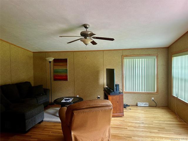 House for sale in Gardiner, New York