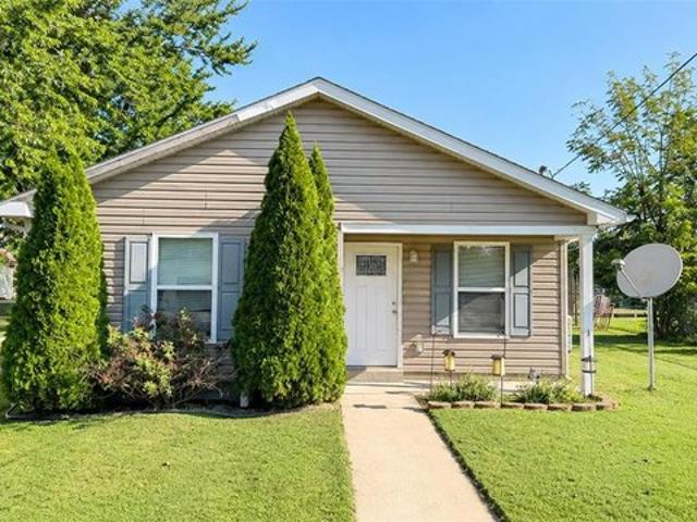 House for sale in Fredericktown, Madison County