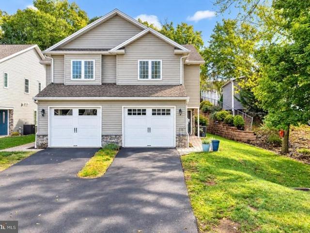 Condo for sale in The Townes of Locust Woods, East Pennsboro Township