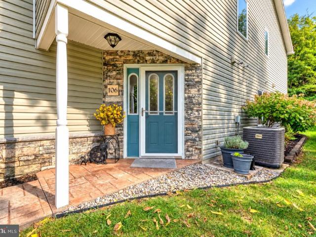 Condo for sale in The Townes of Locust Woods, East Pennsboro Township