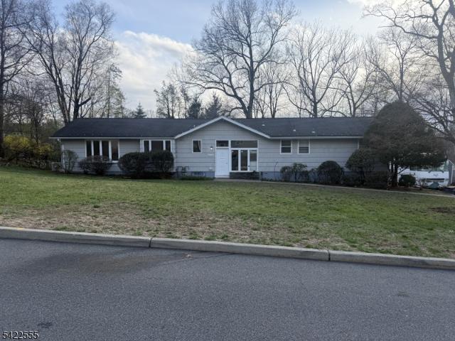 House for sale in Oakland, New Jersey
